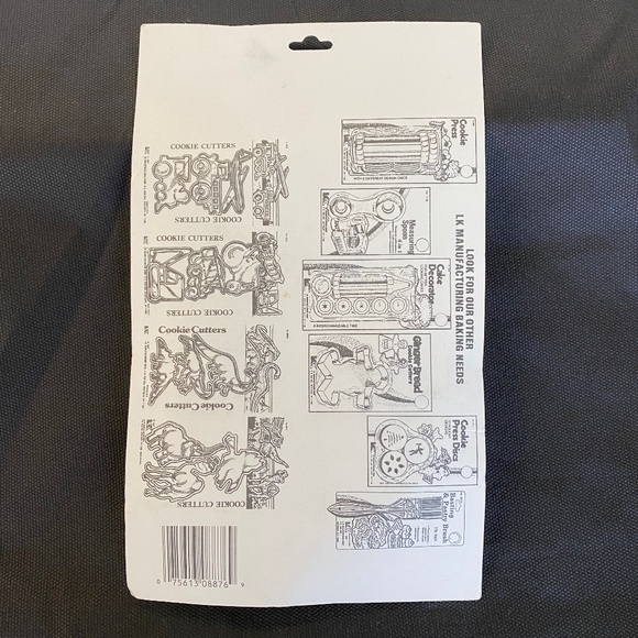 Vintage Sports Theme Cookie Cutters New in Box - Picture 5 of 5